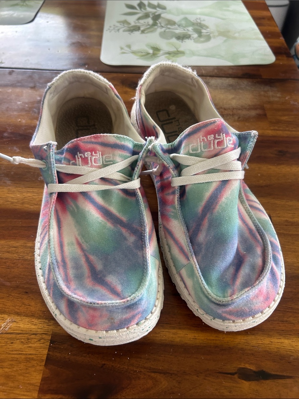 Hey Dude women’s 9 Wendy rose candy Tie-Dye Slip-On